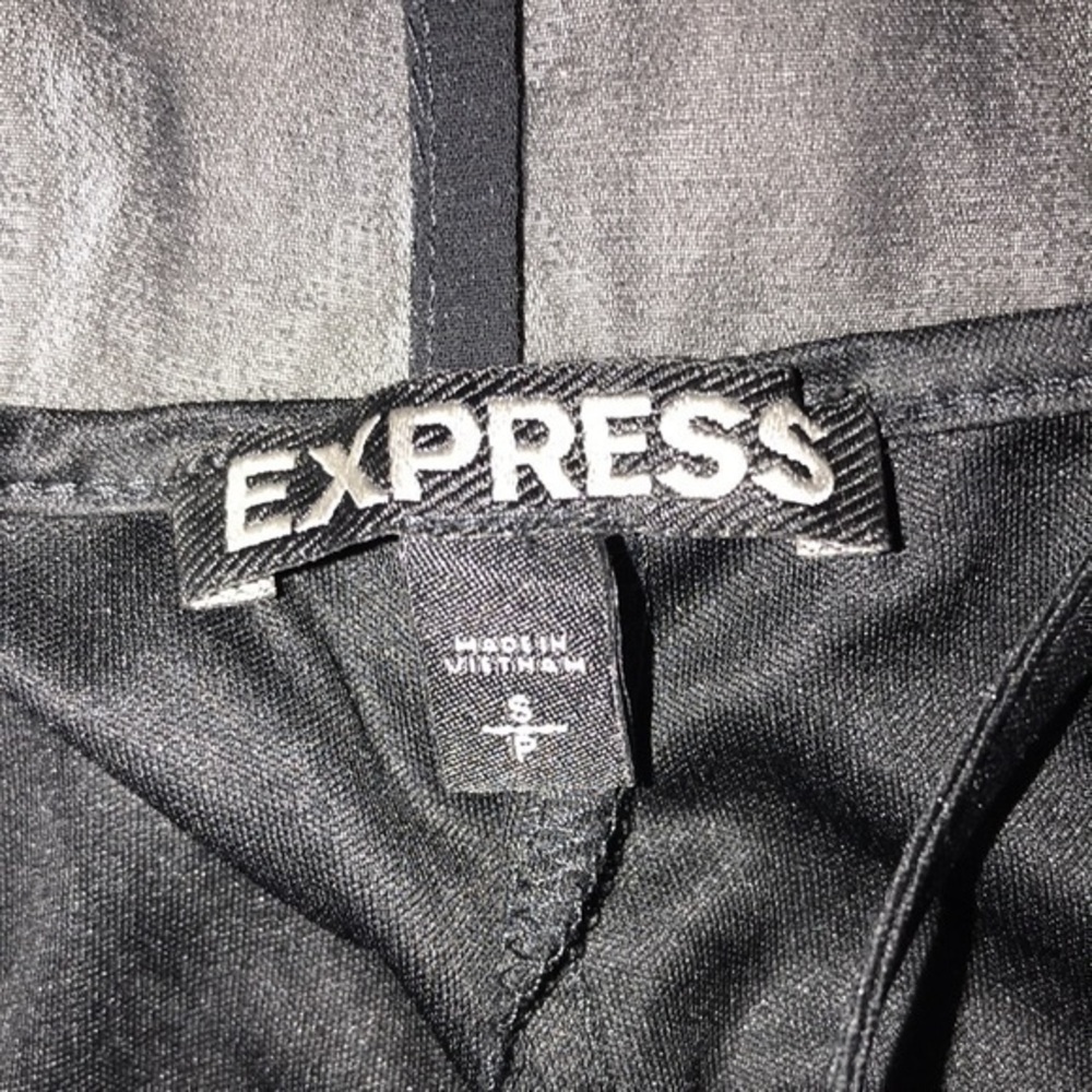 Express Top - Picture 3 of 9